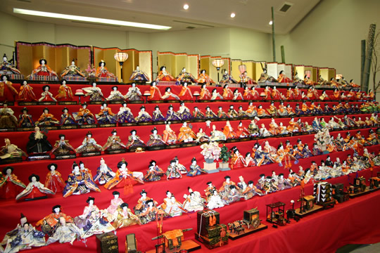 �񌩐��U�w�K�Z���^�[